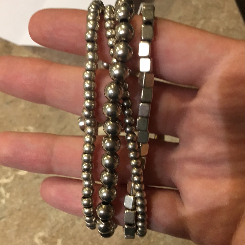 Silver beaded unique bracelet